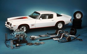 Chevrolet Camaro Z28 (1977) - mit schneller machendem Zubehör (1977)
