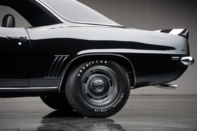 Chevrolet Camaro Z28 R/S Coupe (1969) - angeboten als Lot 118 an der RM Auction "Don Davis Collection" am 27. April 2013
