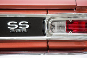 Chevrolet Chevelle Super Sport 396 Coupe (1966) – der Streifen zwischen den Rückleuchten war stets mattschwarz