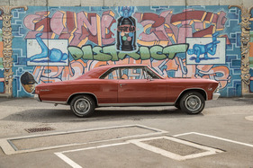 Chevrolet Chevelle Super Sport 396 Coupe (1966) – mit den ab 1967 erhältlichen "Rally Wheels" Chevrolet Chevelle Super Sport 396 Coupe (1966) – mit den ab 1967 erhältlichen "Rally Wheels"