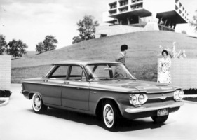 Chevrolet Corvair (1961) - leicht modifiziert ging der Wagen in das Jahr 1961