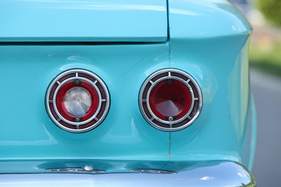 Chevrolet Corvair Monza Convertible (1962) - Heckleuchten