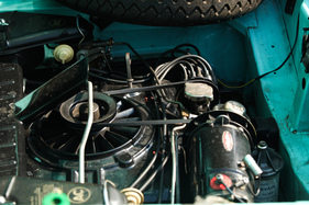 Chevrolet Corvair Monza Convertible (1962) - das Kühlgebläse wird durch einen Riemen angetrieben