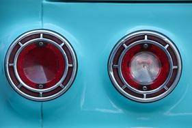 Chevrolet Corvair Monza Convertible (1962) - doppelte Heckleuchten waren damals auch bei anderen Marken "in"