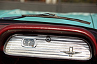 Chevrolet Corvair Monza Convertible (1962) - im Handschuhfachdeckel eingebaute Uhr