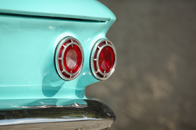 Chevrolet Corvair Monza Convertible (1962) - schön gezeichnete Rückleuchten