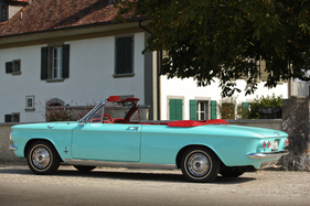 Chevrolet Corvair Monza Convertible (1962) - wenig Chrom, ein Falz um das ganze Auto herum Chevrolet Corvair Monza Convertible (1962) - wenig Chrom, ein Falz um das ganze Auto herum