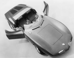 Chevrolet Corvair Monza SS (1964) - der offene Sportwagen aus der Vogelperspektive, Ähnlichkeiten zum späteren Opel GT sind nicht zufällig