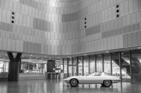 Chevrolet Corvair Testudo Bertone (1963) - aufgenommen im Automuseum von Turin im Jahr 2016