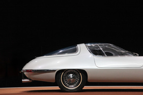 Chevrolet Corvair Testudo Bertone (1963) - eine verglaste Heckklappe hatten Sportwagen erst viel später