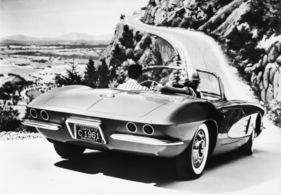 Chevrolet Corvette (1961) - eine späte Version, sie wirkt wesentlich eleganter
