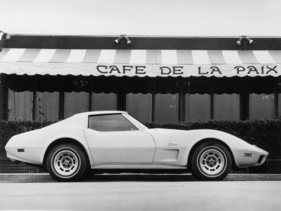 Chevrolet Corvette (1974) - gegenüber den ersten C3-Versionen wurden Front und Heck angepasst