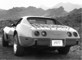 Chevrolet Corvette (1977) - zusätzliche Gummipuffer zum Schutz der Heckpartie