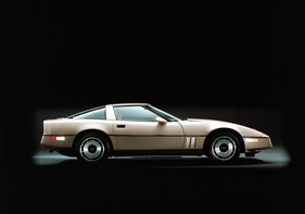 Chevrolet Corvette (1984) - die C4 war schnörkelloser und gradliniger, langsam setzte auch das Leistungswachstum wieder ein