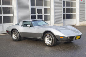 Chevrolet Corvette 25th Anniversary Coupé Targa (1978) - angeboten als Lot 432 an der Bonhams-Versteigerung im Grand Palais Paris am 4. Februar 2016