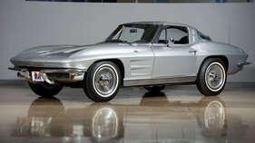 Chevrolet Corvette 327/340 _Split Window_ Coupe (1963) - als Lot 192 an der Broad Arrow “The Academy of Art University Collection” San Francisco Auction 2025