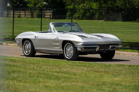 Chevrolet Corvette 327/360HP Roadster (1963) - als Lot 318 an der Philadelphia-Versteigerung von Bonhams am 2. Oktober 2017
