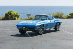 Chevrolet Corvette 327/375HP 'Fuelie' Coupe (1965) - als Lot 105 angeboten an der Bonhams Quail Versteigerung am 19. August 2022
