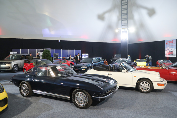 Chevrolet Corvette 327 Sting Ray «Split Window» (1963) - "Gstaad Classic Car Auction" der Oldtimer Galerie Toffen am 29 Dezember 2023 (Lot 148)