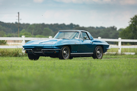 Chevrolet Corvette 427/425HP Roadster (1966) - als Lot 028 an der Bonhams Quail Motorcar Live & Online Auction am 14. August 2020