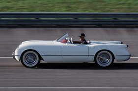 Chevrolet Corvette C1 (1953) - die ersten Produktionsmodelle unterschieden sich nur marginal vom Motorama-Prototyp