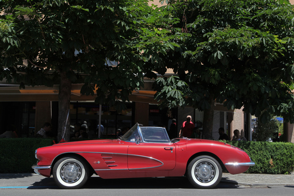 Chevrolet Corvette C1 (1957) - herrlich in Rot - Oldtimer in Obwalden (O-iO) 2019