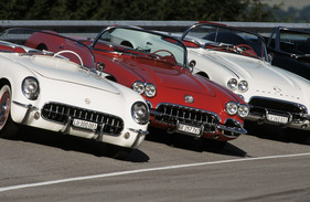 Chevrolet Corvette C1 (1959) - Ende der Fünfzigerjahre erhielt die Vette Doppelscheinwerfer