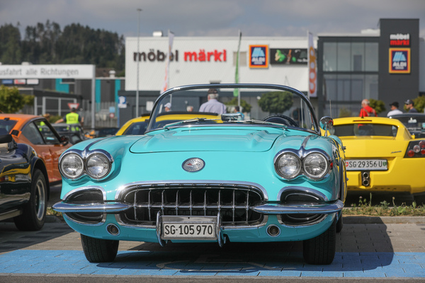 Bild: Chevrolet Corvette C1 (1960) - in Blau - Fantastic Plastic Rickenbach 2023