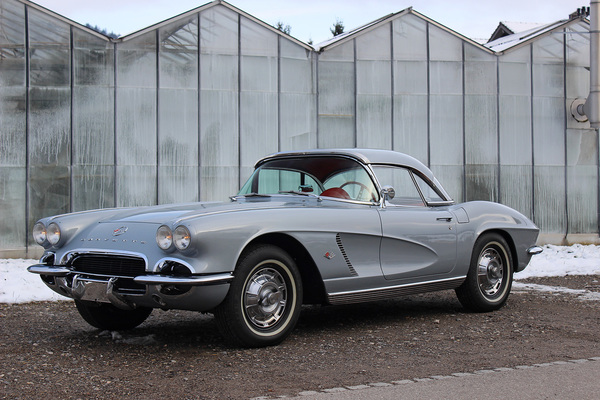 Bild: Chevrolet Corvette C1 (1962) - als Lot 105 an der Versteigerung der Oldtimer Galerie in Gstaad am 29. Dezember 2017