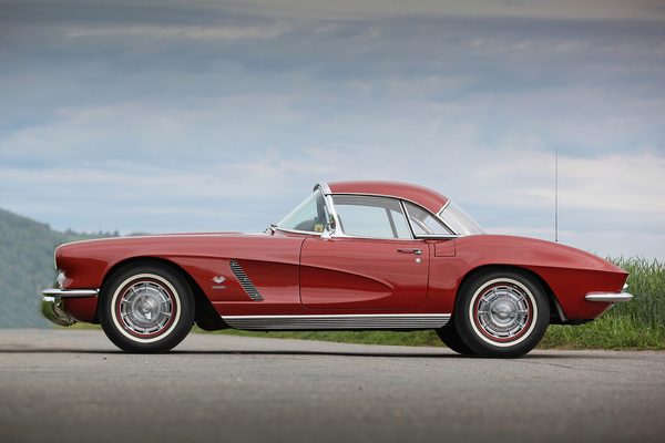 Chevrolet Corvette C1 Fuel Injection (1962) - als Lot 128 an der Versteigerung der Oldtimer Galerie in Gstaad am 29. Dezember 2022