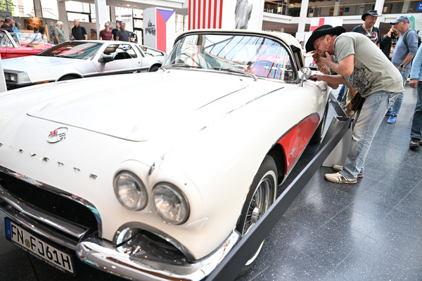 Chevrolet Corvette C1 – Immer ein Hingucker – Klassikwelt Bodensee 2024