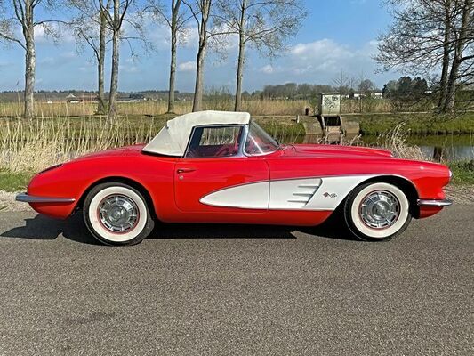 Image: Chevrolet Corvette C1 from 1960
