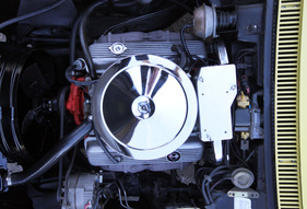 Chevrolet Corvette C3 (1969) - Blick auf den 5,4 Liter grossen V8-Motor