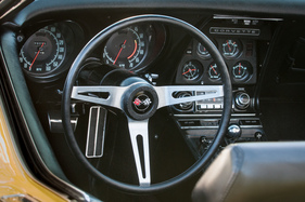 Chevrolet Corvette C3 (1969) - Kunststoff dominiert, aber es sieht gut aus