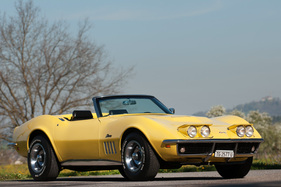 Chevrolet Corvette C3 (1969) - die Klappscheinwerfer übernahm die C3 von ihrer Vorgängerin C2, nun aber waren sie vakuum-betrieben