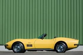 Chevrolet Corvette C3 (1969) - für die Passagiere ist nur ein relativ geringer Teil des Gehäuses vorgesehen