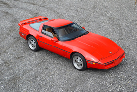 Chevrolet Corvette C4 (1988) - als Lot 02 an der Versteigerung der Oldtimer Galerie Toffen am 21. April 2018 Chevrolet Corvette C4 (1988) - als Lot 02 an der Versteigerung der Oldtimer Galerie Toffen am 21. April 2018
