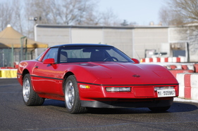 Chevrolet Corvette C4 ZR1 Targa (1990) - offered as lot 202 at the Bonhams Les Grandes Marques du Monde au Grand Palais Paris auction on February 3, 2022