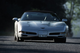 Chevrolet Corvette C5 (1998) - wirkt durch und durch amerikanisch