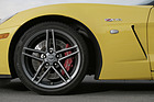Chevrolet Corvette C6 Z06 (2008) - grosse gelochte Bremsschreiben für optimale Verzögerung