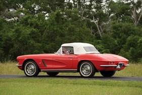 Chevrolet Corvette Convertible (1962) - angeboten an der RM Versteigerung der Charlie Thomas Collection vom 20. Oktober 2012
