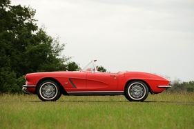 Chevrolet Corvette Convertible (1962) - angeboten an der RM Versteigerung der Charlie Thomas Collection vom 20. Oktober 2012