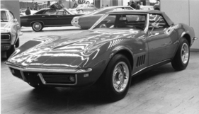 Chevrolet Corvette Convertible (1967) - das Konzeptfahrzeug Mako Shark II gab die Linien vor
