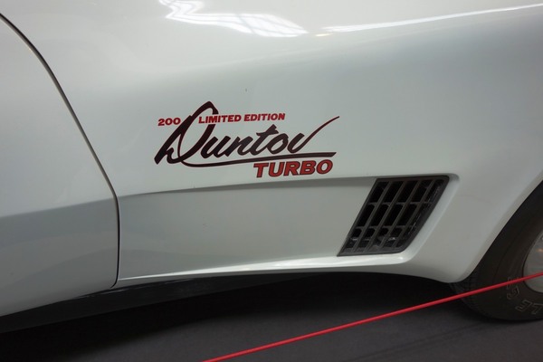 Chevrolet Corvette Duntov Turbo Convertible (1981) – Sonderausstellung "Chevrolet Corvette – A Legend Turns 70" in der Autoworld Brüssel