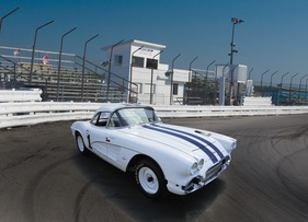 Chevrolet Corvette FI (1961) - angeboten an der RM Auktion von Monterey vom 19. und 20. August 2011