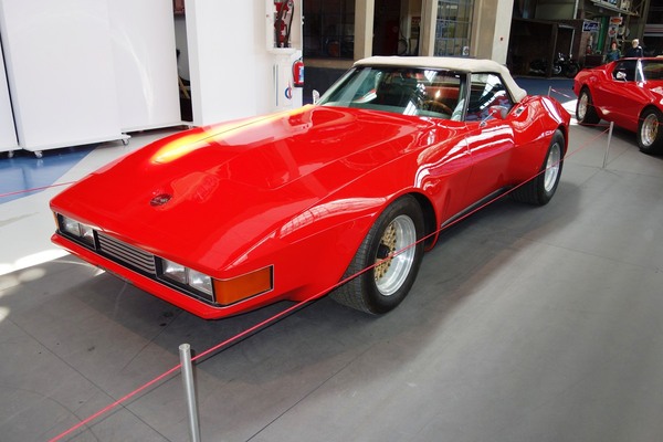 Chevrolet Corvette Harry Mann Convertible (1975) – Sonderausstellung "Chevrolet Corvette – A Legend Turns 70" in der Autoworld Brüssel