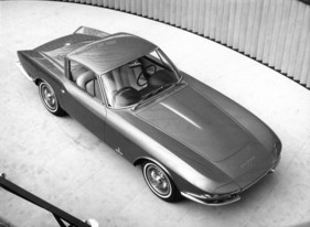 Chevrolet Corvette 'Rondine' (1963) - Design von Pininfarina/Tom Tjaarda - präsentiert auf dem Pariser Automobilsalon von 1963