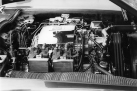 Chevrolet Corvette Shark XP-755 (1962) - der Achtzylindermotor mit Kompressor