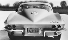 Chevrolet Corvette Sting Ray (1964) - das Sport-Coupé des Jahrgangs 1964 von hinten gesehen