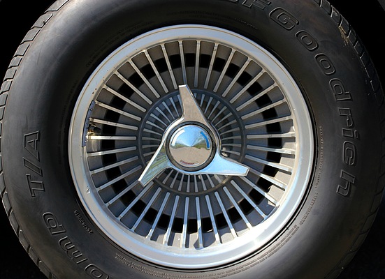 Chevrolet Corvette Sting Ray (1964) - schön gestaltete Räder